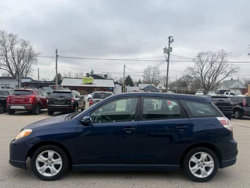 Used 2005 Toyota Matrix image 2