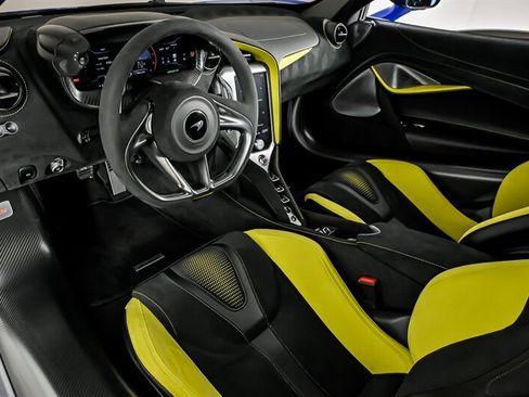 Used 2024 McLaren 750S Spider RWD image 23