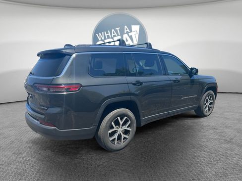 Used 2023 Jeep Grand Cherokee L Limited w/ Trailer Tow Group (B) AWD/4WD image 3