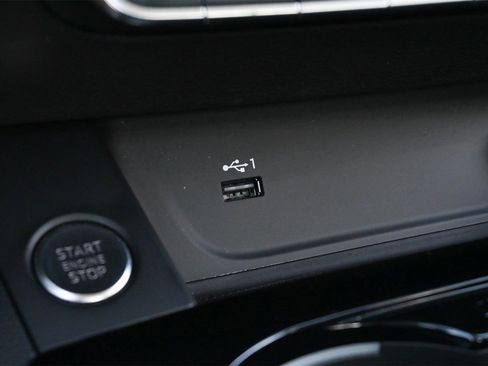 Certified 2023 Audi A4 2.0T Premium image 13