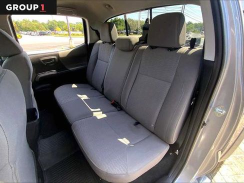 Certified 2019 Toyota Tacoma SR5 image 19