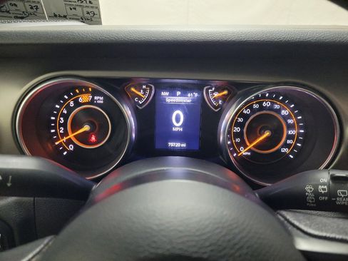 Used 2018 Jeep Wrangler Unlimited Sport AWD/4WD image 23