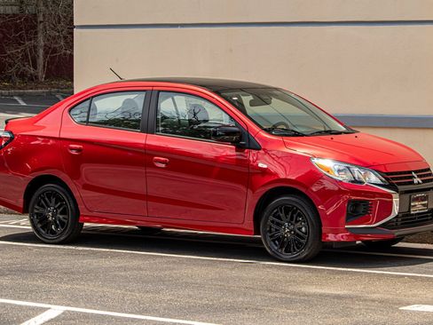 New 2024 Mitsubishi Mirage G4 Black Edition FWD image 11