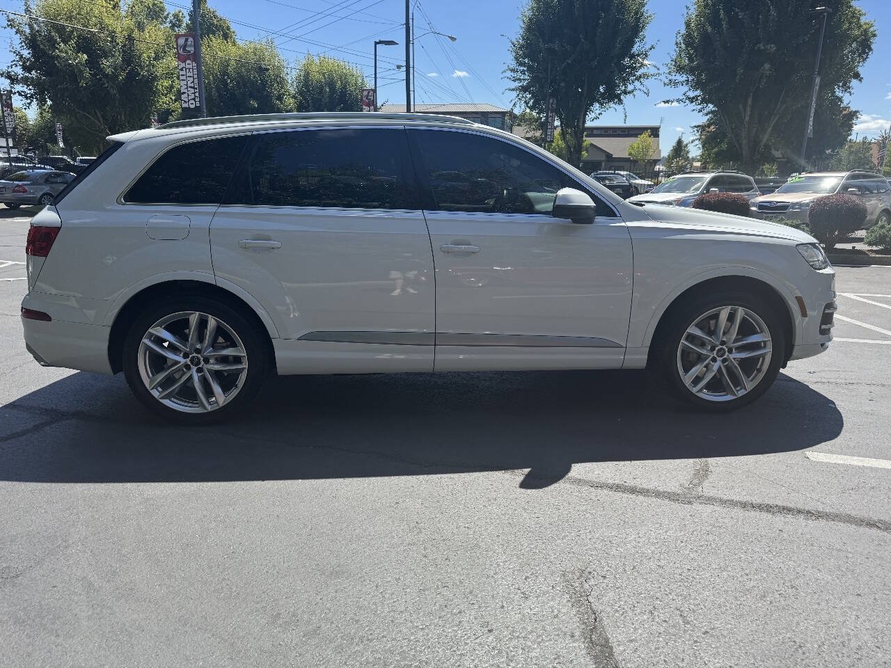 Used 2017 Audi Q7 3.0T Prestige w/ Prestige Package AWD/4WD image 7