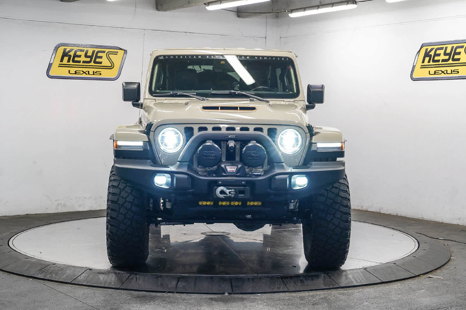 Used 2022 Jeep Wrangler Unlimited Rubicon w/ Trailer Tow Package AWD/4WD image 6