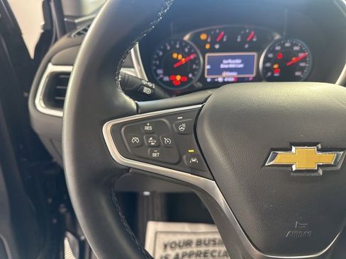 Used 2023 Chevrolet Equinox LT image 24
