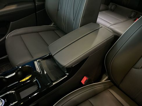 New 2025 Buick Envision Avenir image 21