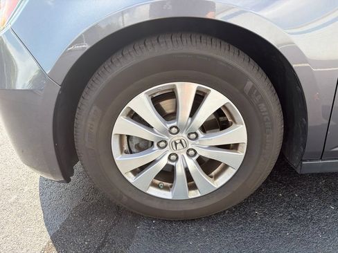 Used 2015 Honda Odyssey EX image 10