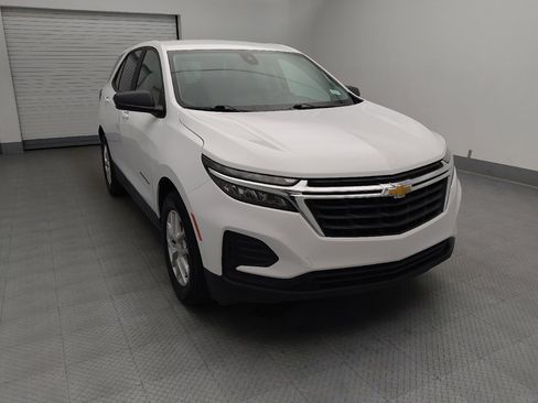 Used 2022 Chevrolet Equinox LS w/ LS Convenience Package FWD image 14