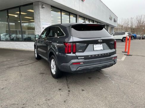 Used 2021 Kia Sorento LX AWD/4WD image 8