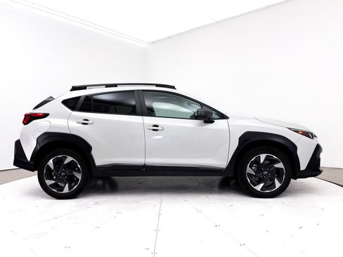 Used 2024 Subaru Crosstrek 2.5i Limited w/ Crosstrek Mirror Package AWD/4WD image 38