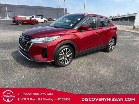 Certified 2024 Nissan Kicks SV image 2