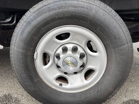 Used 2023 Chevrolet Express 3500 LS RWD image 15