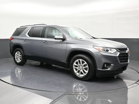 Used 2021 Chevrolet Traverse LT FWD image 7