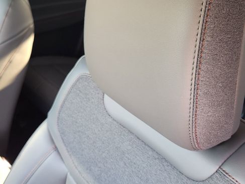 New 2026 Ford Explorer Active w/ Active Comfort Package image 15