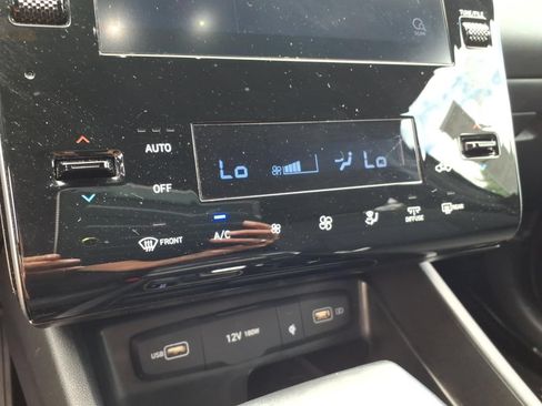 Used 2022 Hyundai Santa Cruz SEL Premium AWD/4WD image 27