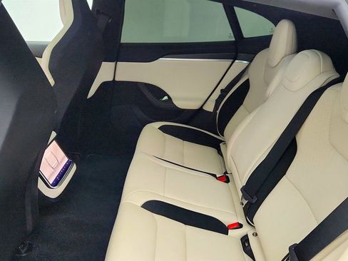 Used 2024 Tesla Model S Plaid image 27