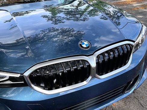 Certified 2025 BMW 330i Sedan RWD image 29