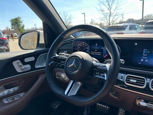 Certified 2024 Mercedes-Benz GLS 450 4MATIC image 31