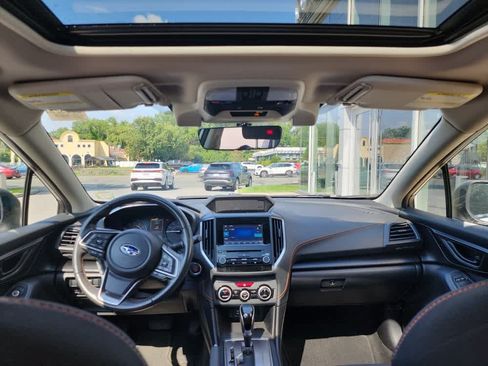 Used 2021 Subaru Crosstrek 2.0i Premium w/ Moonroof Package AWD/4WD image 17