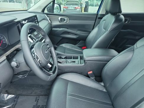 Used 2021 Kia Sorento EX FWD image 20