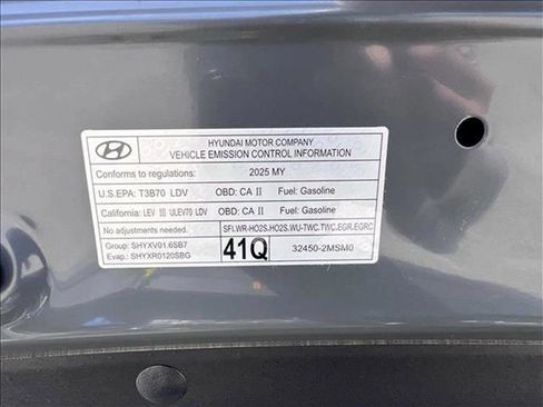 New 2025 Hyundai Venue Limited image 17