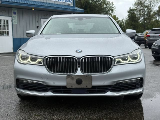 Used 2017 BMW 750i xDrive AWD/4WD image 8