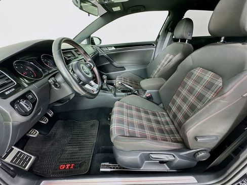 Used 2015 Volkswagen GTI S FWD image 24