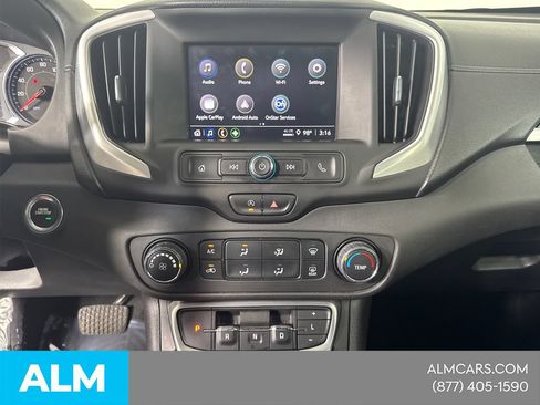 Used 2024 GMC Terrain SLE AWD/4WD image 32