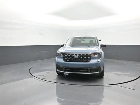New 2026 Ford Maverick XLT w/ XLT Luxury Package FWD image 4