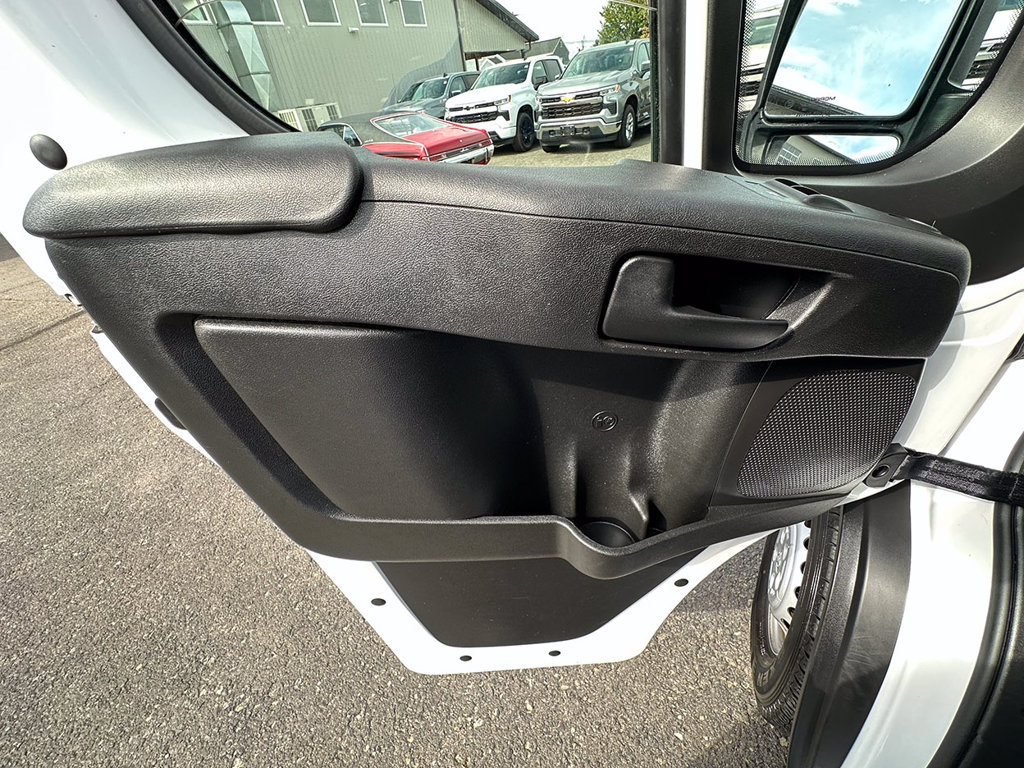 Used 2025 RAM ProMaster 2500 w/ U-Haul Equipment Group FWD image 24