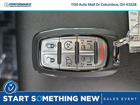 New 2026 Chrysler Pacifica Select image 35