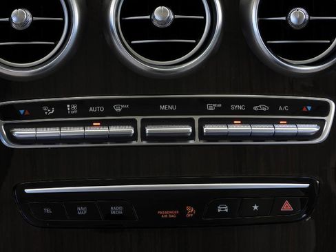 Used 2020 Mercedes-Benz GLC 300 image 48