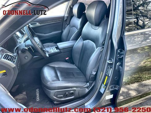 Used 2017 Genesis G80 3.8 w/ Option Group 02 image 11