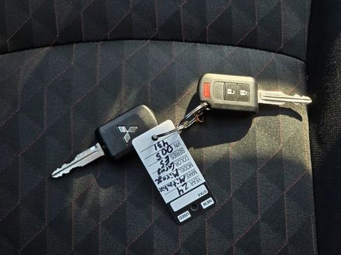 Used 2024 Mitsubishi Mirage FWD image 30