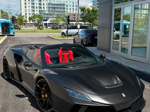 Used 2022 Ferrari F8 Tributo RWD image 4