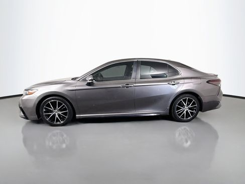 Used 2023 Toyota Camry SE w/ Convenience Package FWD image 6