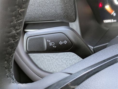 Used 2025 Ford Explorer Platinum image 40