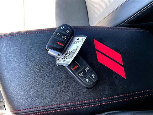 Used 2022 Dodge Durango R/T RWD image 11