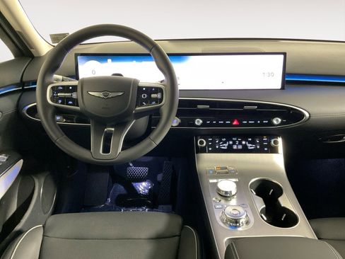 Used 2026 Genesis GV70 2.5T Advanced image 17