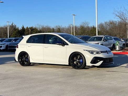 Used 2023 Volkswagen Golf 20th Anniversary Edition image 6