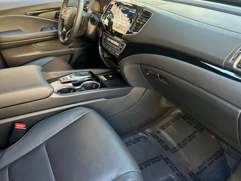 Used 2025 Honda Passport Black Edition image 14