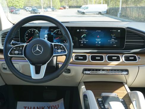 Used 2022 Mercedes-Benz GLS 450 4MATIC image 38