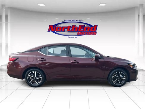 Used 2024 Nissan Sentra SV image 2