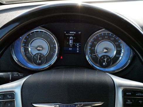 Used 2013 Chrysler 300 C w/ Light Group image 21