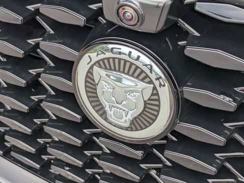 New 2026 Jaguar F-PACE R-Dynamic S image 30