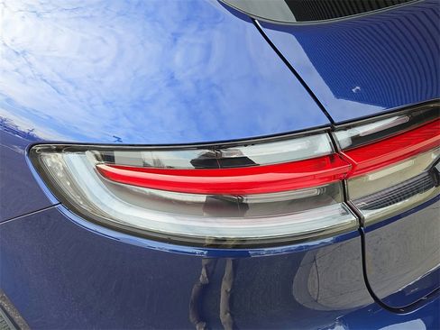 New 2026 Porsche Macan Turbo image 26