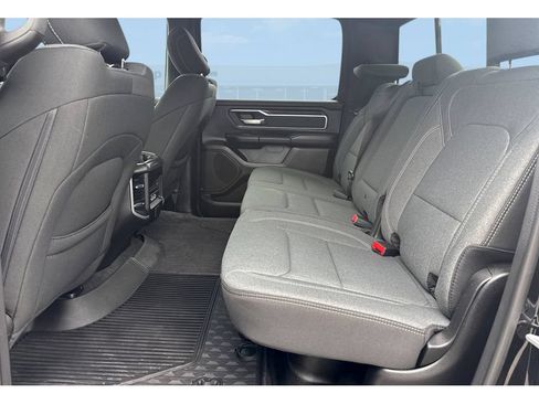 Used 2022 RAM 1500 Big Horn AWD/4WD image 33