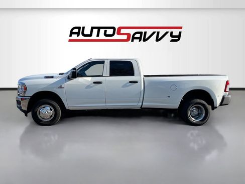 Used 2024 RAM 3500 Tradesman w/ Chrome Appearance Group image 4