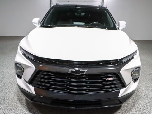 Used 2023 Chevrolet Blazer RS w/ Driver Confidence II Package image 4